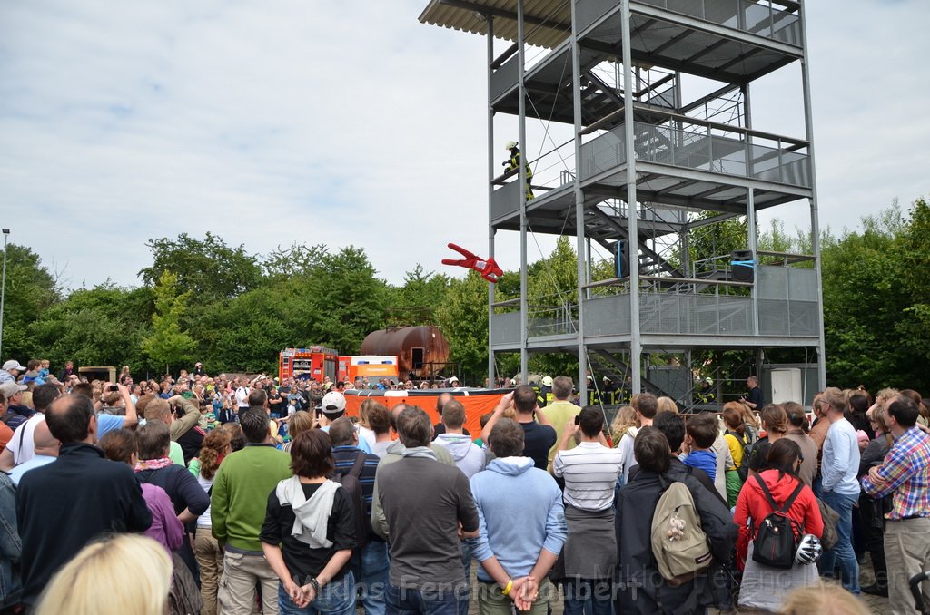 Tag der Offenen Tuer BF Koeln Weidenpesch Scheibenstr P660.JPG